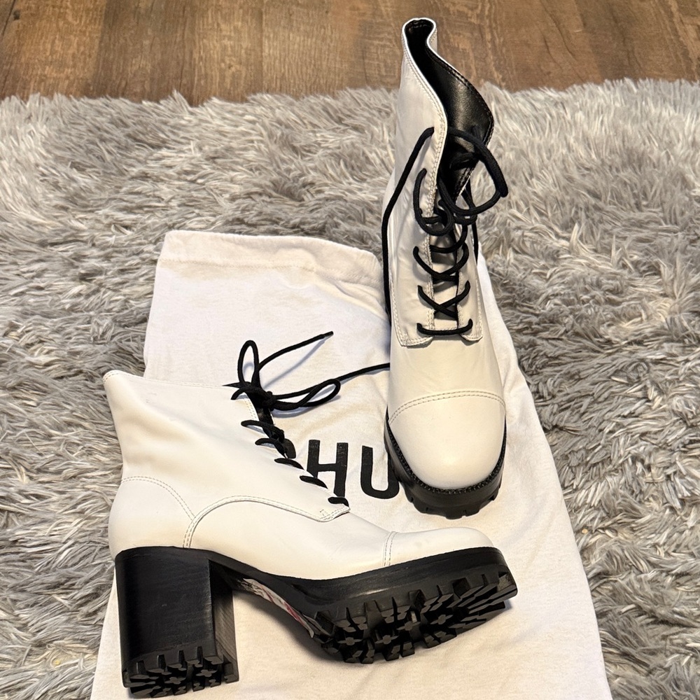 Jeanine Schutz  White Lace-Up Boots